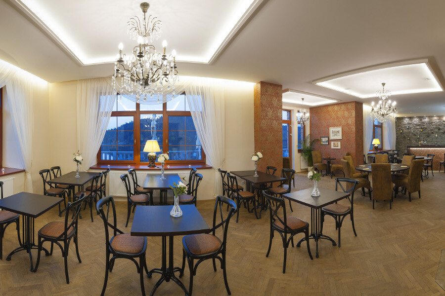 https://www.dotin.cz/media/reference/rekonstrukce-penzionu-na-plumlovske-prehrade/restaurace-1.jpg